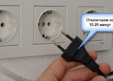 Решение проблемы, когда не работает YouTube на Smart TV телевизорах Sony, LG, Samsung, Philips и других. Пропал YouTube на телевизоре, не загружает...